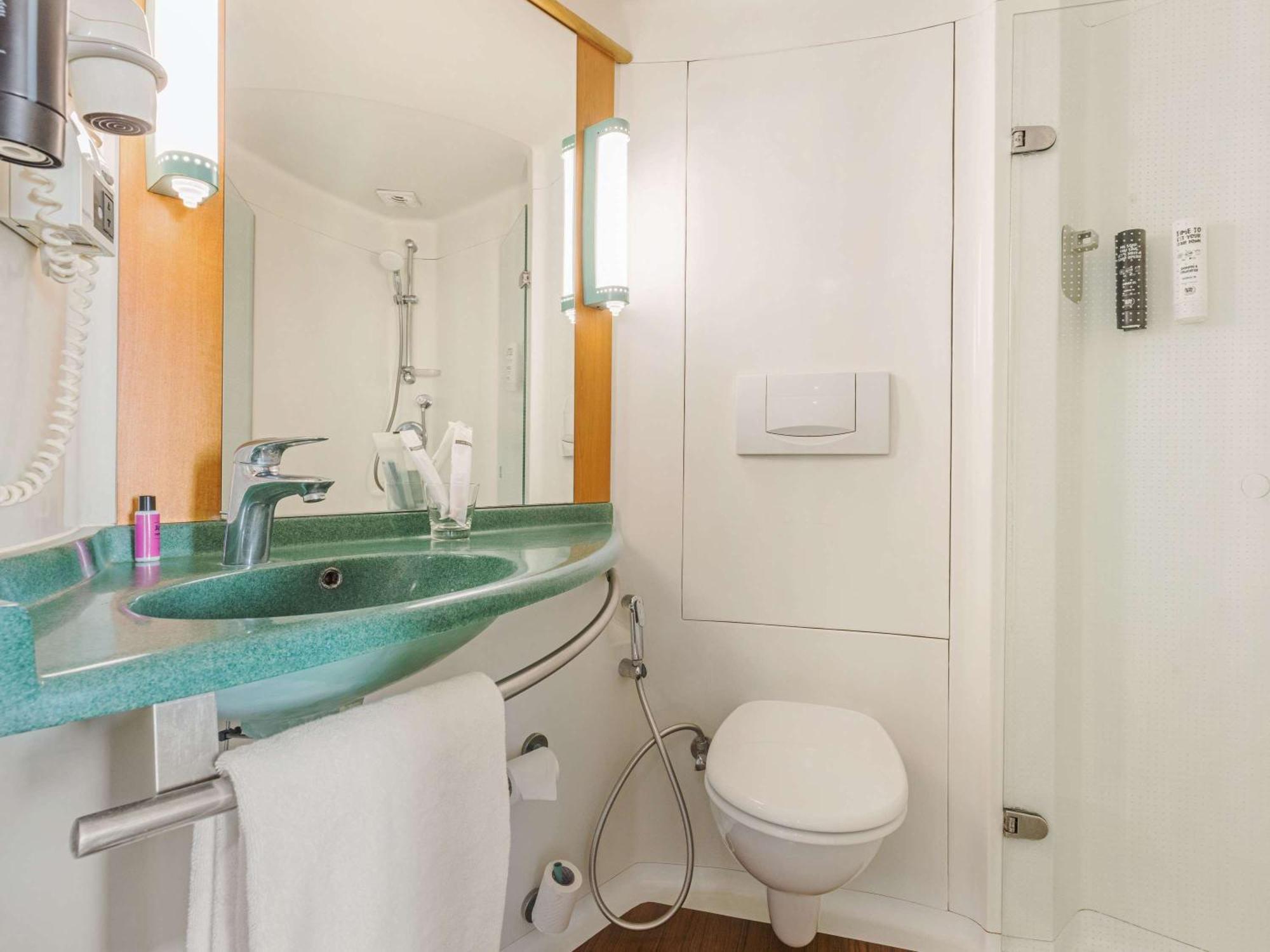 Hotel Ibis Chennai Sipcot - An Accor Brand Extérieur photo