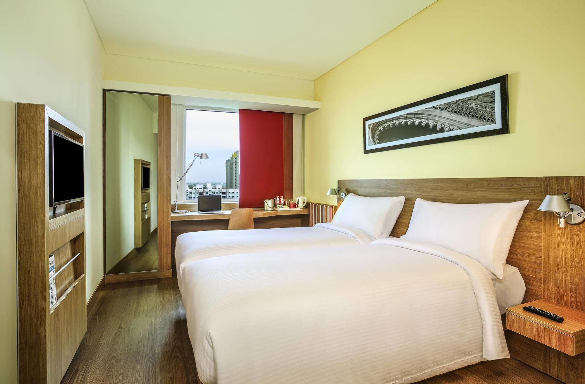 Hotel Ibis Chennai Sipcot - An Accor Brand Extérieur photo