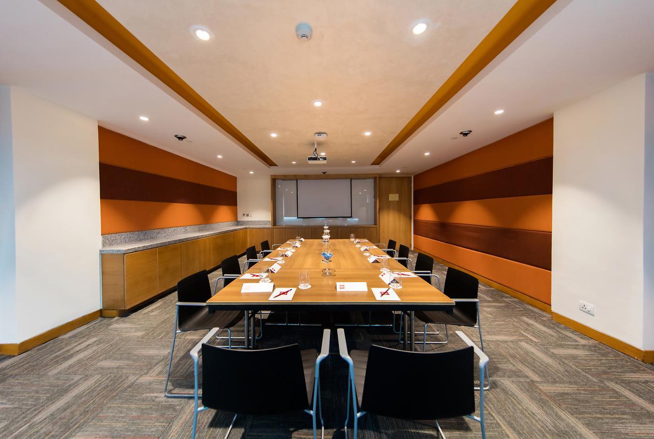 Hotel Ibis Chennai Sipcot - An Accor Brand Extérieur photo