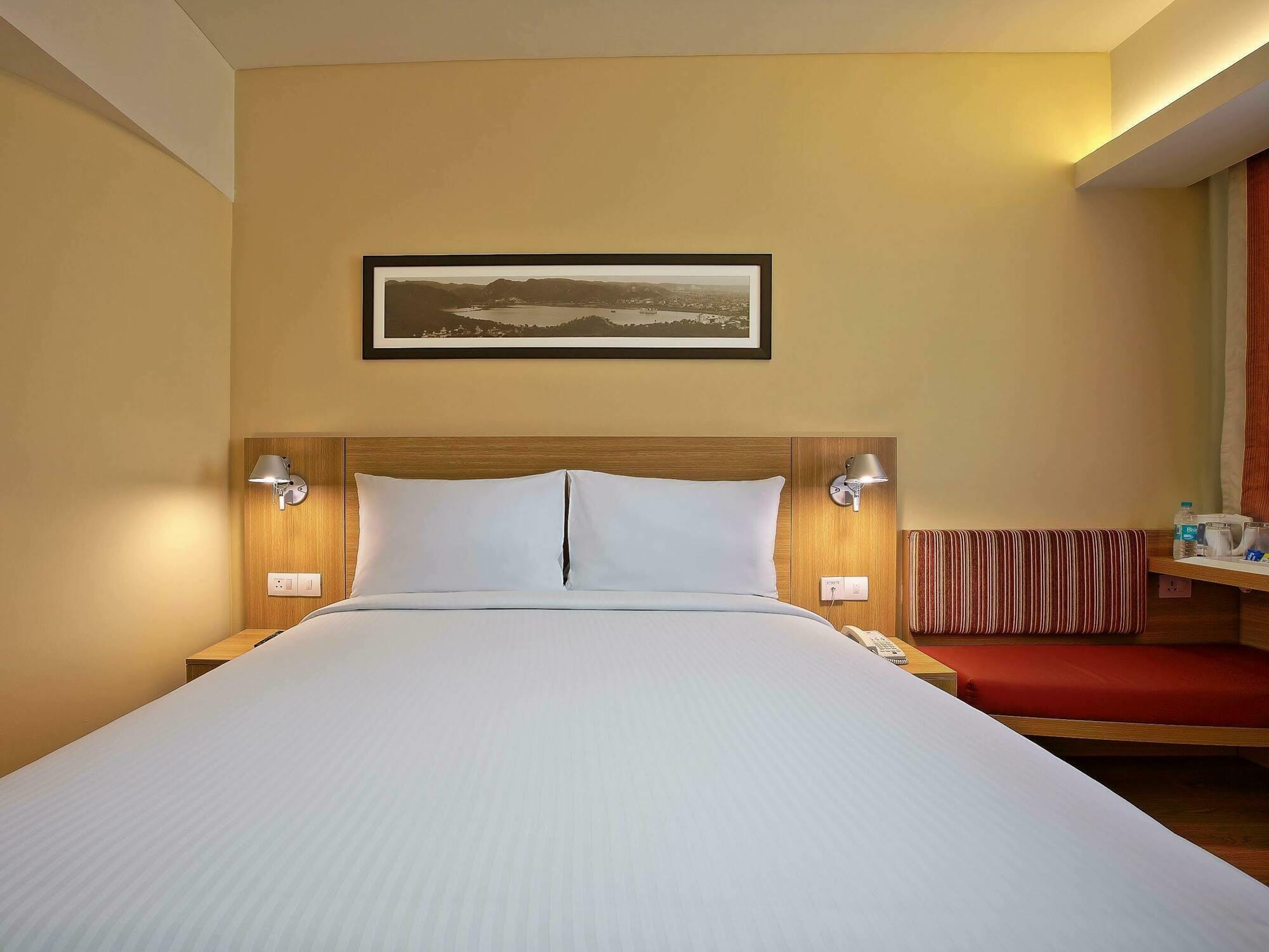 Hotel Ibis Chennai Sipcot - An Accor Brand Extérieur photo